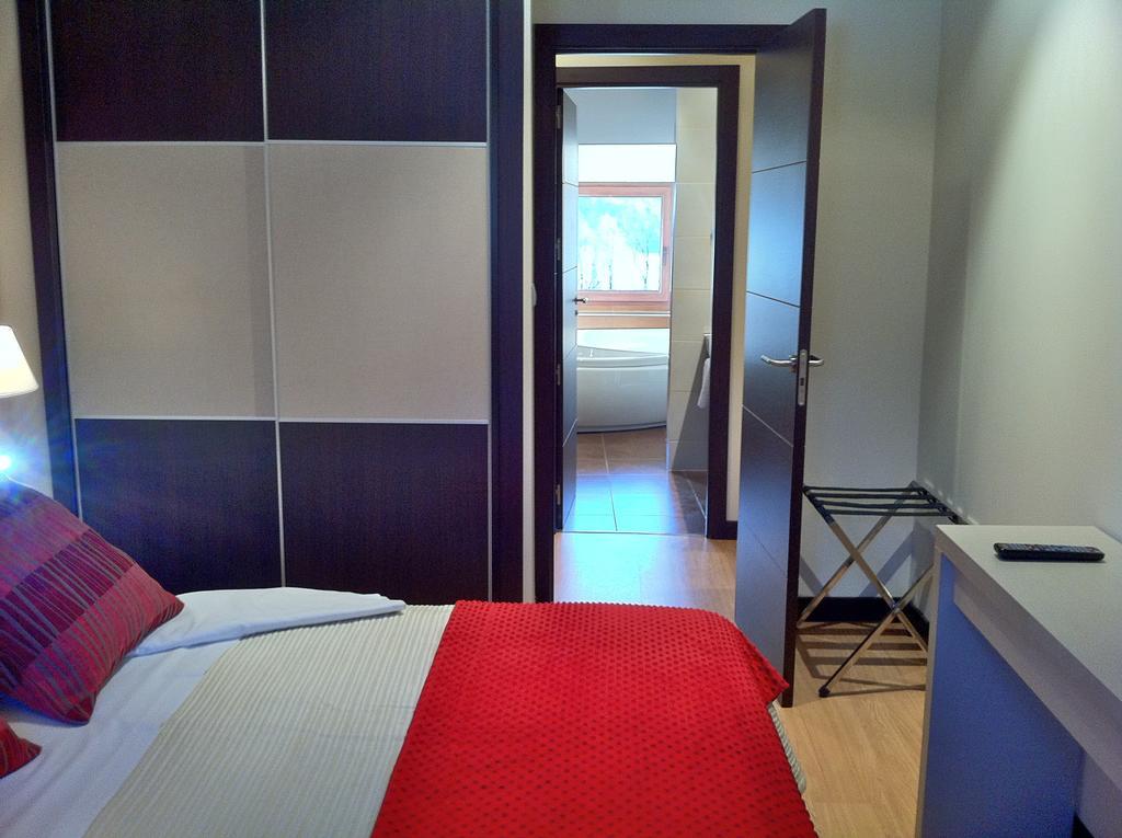 Aparthotel Bubal El Pueyo de Jaca Værelse billede