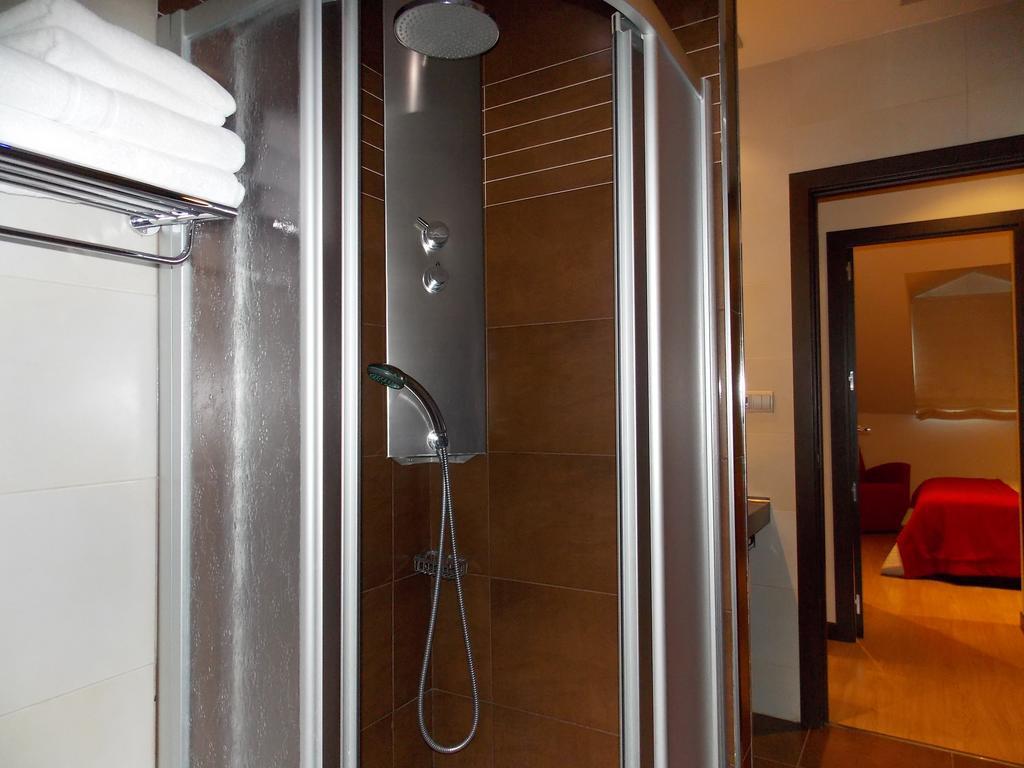 Aparthotel Bubal El Pueyo de Jaca Værelse billede